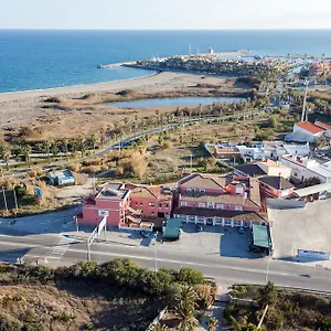 Las Camelias Hotel