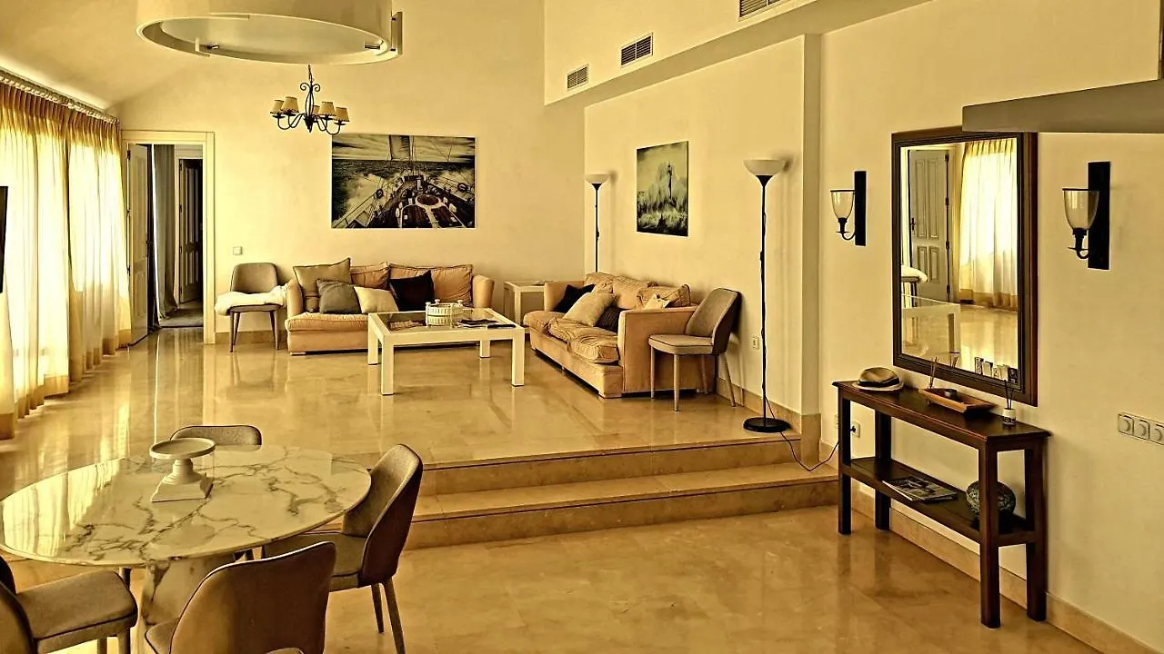 Apartment 3 Bedroom Penthouse In Sotogrande Puerto Deportivo
